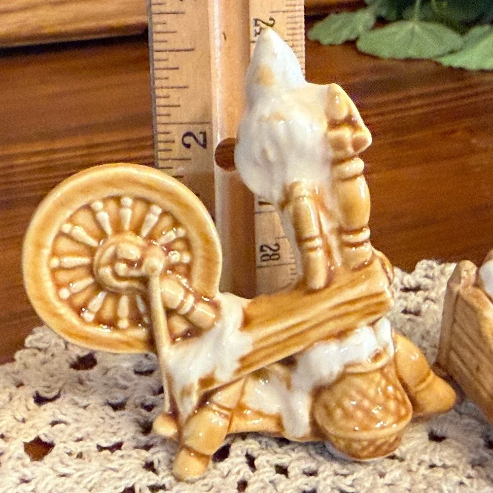 Vintage Spinning Wheel and Cradle Salt and Pepper Shakers Tan White Ceramic Set
